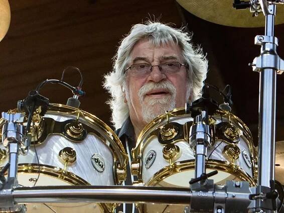 Tributes flood in as Moody Blues drummer Graeme Edge dies aged 80
