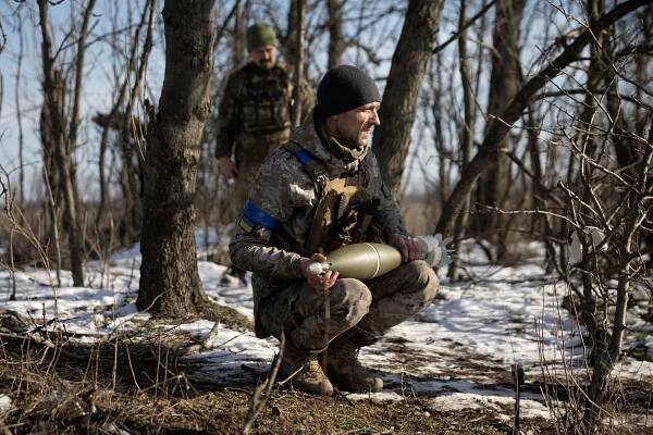 Ukraine and the Contingency of Global Order: What If the War Had Gone Differently—or Takes a Sudden Turn?