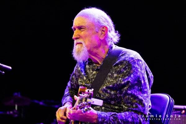 Gallery - Official Webpage of Shakti - John McLaughlin, Zakir Hussain, Shankar Mahadevan, V. Selvaganesh, Ganesh Rajagopalan