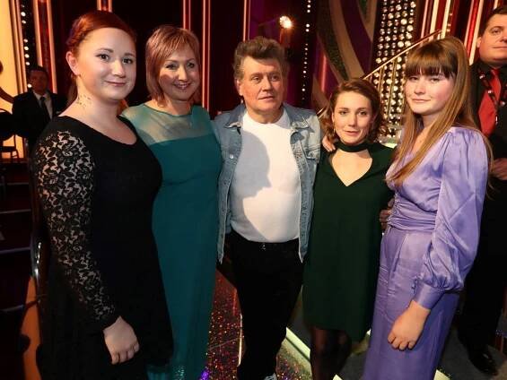 Překvapení na premiéře After party: Hanušova dcera opět těhotná!