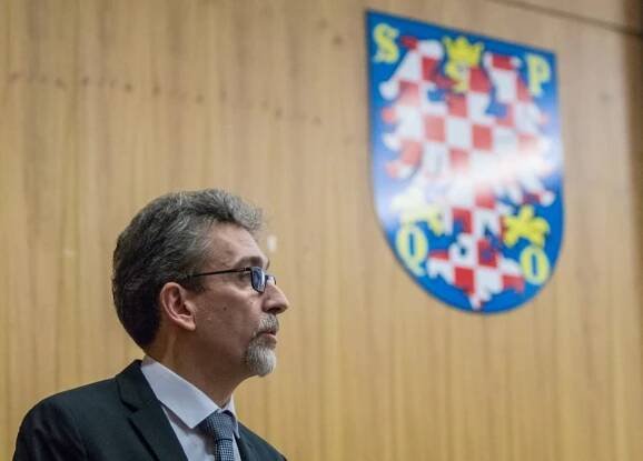 Olomouc má nového primátora. Zastupitelé dnes zvolili Miroslava Žbánka - OLOMOUC.CZ