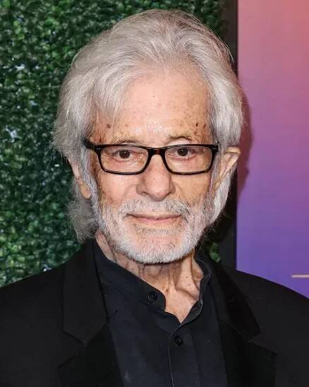 Amerikalı aktör ve dansçı George Chakiris, USC Glorya Kaufman Dans Okulu 'na 3 Mayıs 2025' te Güney Kaliforniya Üniversitesi 'ndeki USC Glorya Kaufman Dans Okulu' nda düzenlenen 10. - Stok İmaj