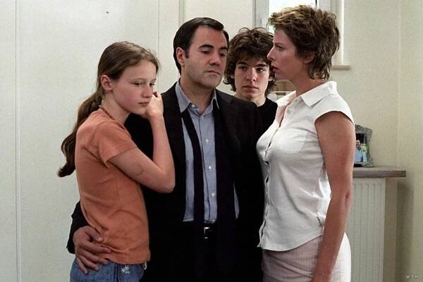 Christa Théret, José Garcia, Geordy Monfils, Karin Viard - Sekera - Z filmu