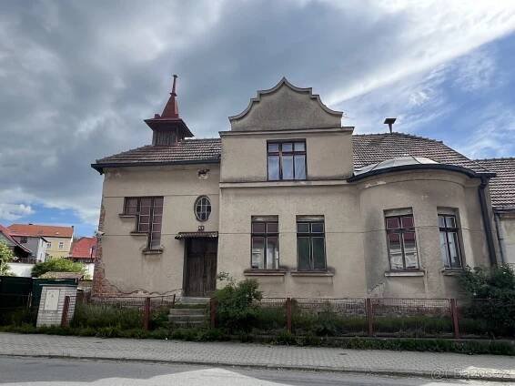 Secesní vila v centru Pacova - Pelhřimov