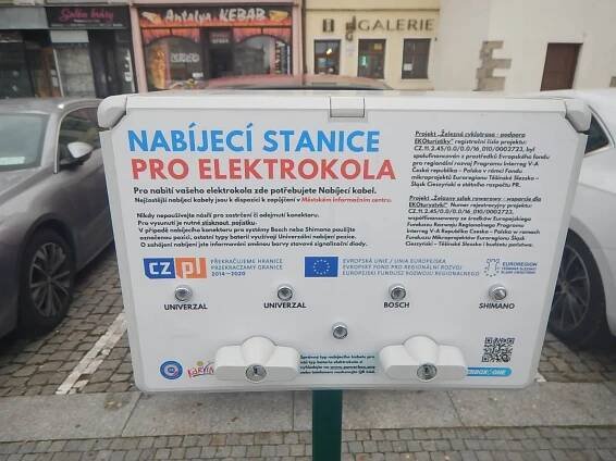 Nabíjecí stanice pro elektrokola Městské informační centrum Karviná – Powerbox.one