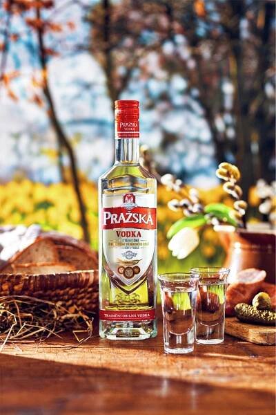 Znáte nejstřeženější tajemství mužů? Ta naše – Pražská vodka vám je možná odhalí!