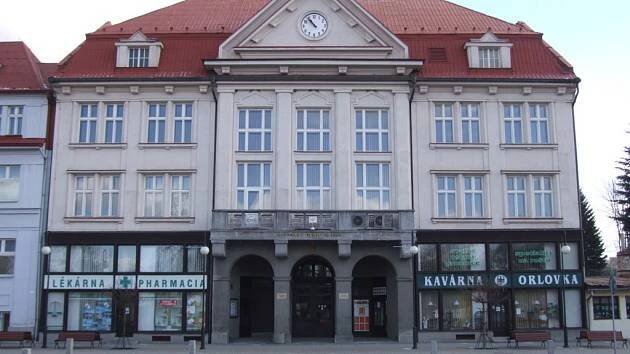 Orlovská radnice je v ohrožení