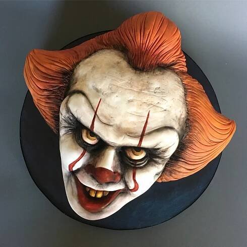 Pennywise Cake