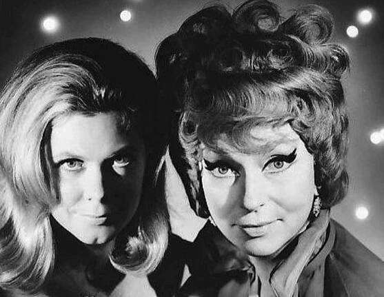 Elizabeth Montgomery Agnes Moorehead Bewitched 1966