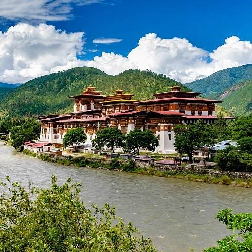 Bhutan Adventure - Live to Eat and Travel
