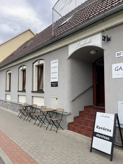 Photos - Předzahrádka kavárny - 22.10.2022