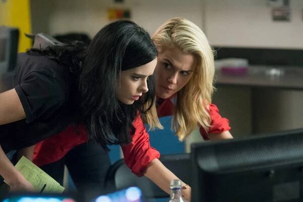 Jessica Jones - AKA Na hanbě (S01E09) (2015)