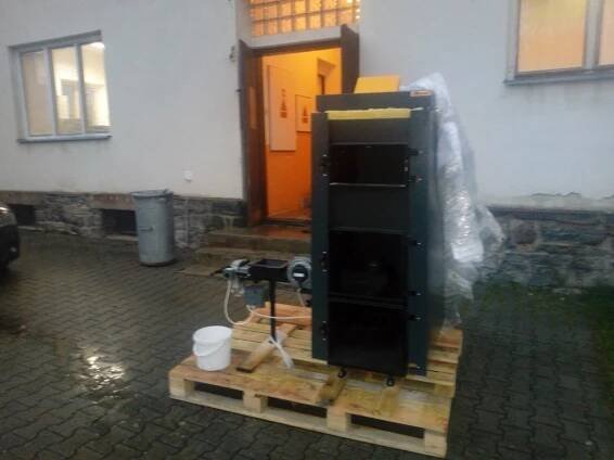 Instalace nového kotle na tuhá paliva do budovy Obecního ůřadu - VIKANTICE
