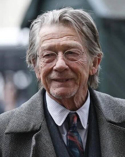 Actor John Hurt reveals cancer diagnosis: agency