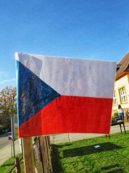 Vyvěsme vlajky | Regionální magazíny