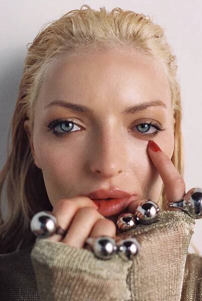 Schön! Magazine | Francesca Eastwood