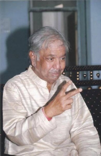 Dr.pdt.NANDKISHORE KAPOTE,Kathak Exponent : My Life with My Guru Pt. Birju Maharaj