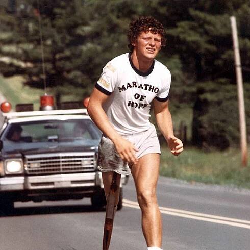 Terry Fox uběhl během svého Maratonu naděje 5373 kilometrů.