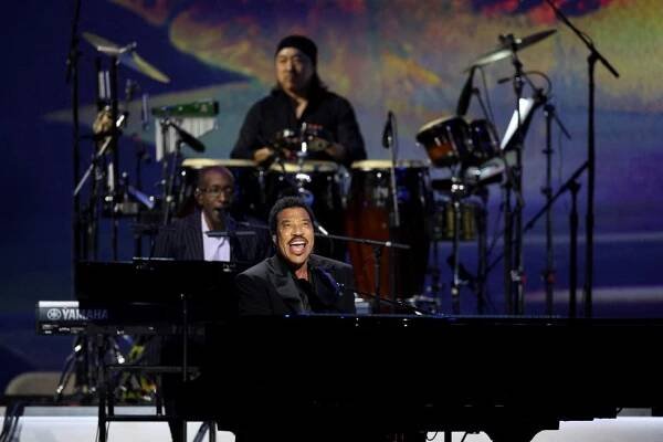 Lionel Richie míří do Prahy! V O2 areně zahraje po 13 letech