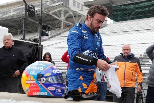 Fernando Alonso sa vrátil do Renaultu. Bola to prirodzená voľba, hovorí šéf stajne F1