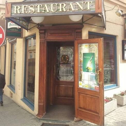 Restaurant Club Charleston Karlovy Vary | Apetee