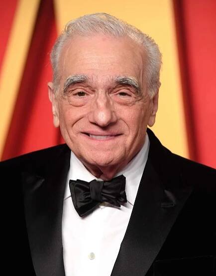  Martin Scorsese arrives at the 2024 Vanity Fair Oscar Party Hosted By Radhika Jones at Wallis Annenberg Center for the Performing Arts on March 10, 2024 in Beverly Hills, California. 