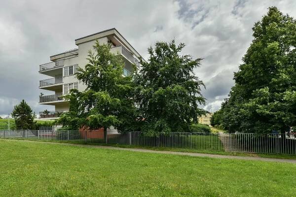 Chotovická, Kobylisy - Praha 8 | Pronájem, Byt, 5+kk, 263 m²