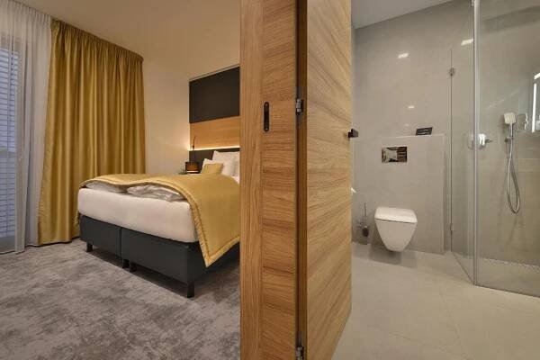 Koupelna v ubytování PREMIUM Wellness & Wine Hotel Znojmo