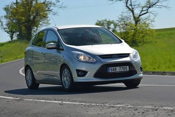 Test ojetiny: Ford C-Max je skvělé rodinné auto, které nikdo nechce