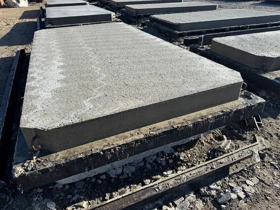 BETONOVÉ SILNIČNÍ DESKY MON 300x150x15 vyztužené dvojitou sítí Kód výrobce 2106