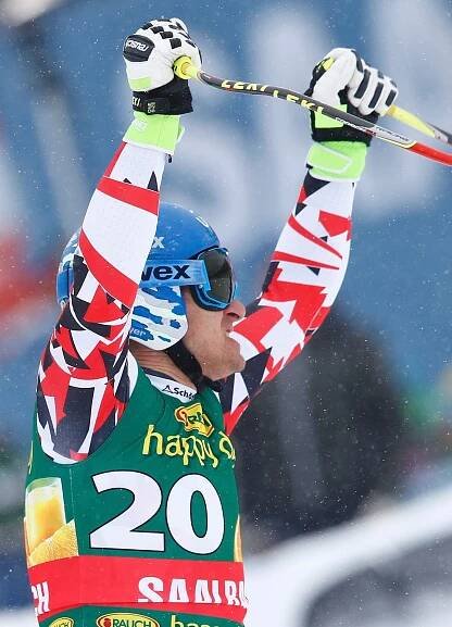 Sjezdař Mayer vyhrál v Saalbachu i superobří slalom
