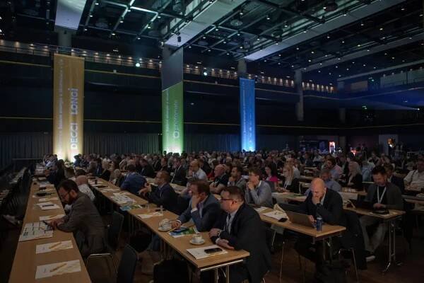 Devátý ročník Solární konference ve Foru Karlín je za námi. Jubilejní setkání proběhna 26. a 27. května 2026 - Solární asociace