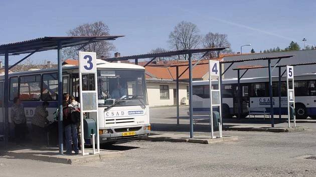 Telč plánuje přesunutí autobusového nádraží