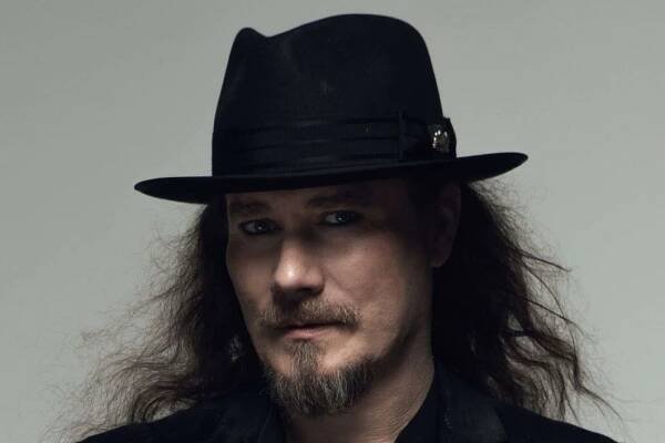 Listopadový Spark uvádí: Tuomas Holopainen prozrazuje všechna pozitivní poselství nové desky NIGHTWISH | Spark Rock Magazine