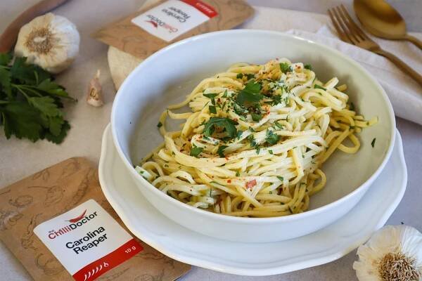 Spaghetti aglio olio e peperoncino