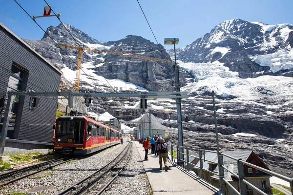 How to Hike the Eiger Trail: A Step-By-Step Trail Guide