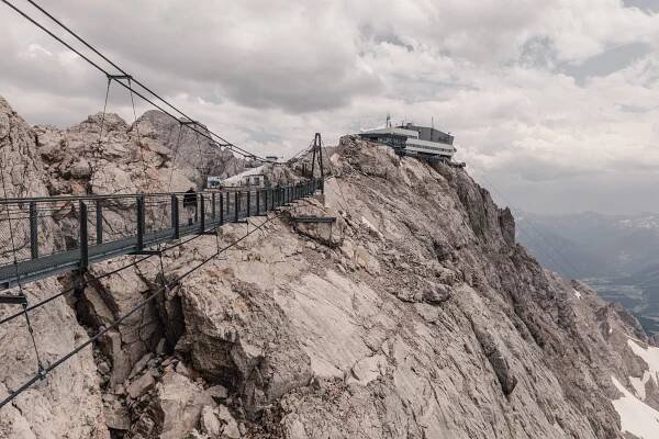 Dachstein: vápencový masiv, ledovec a spousta atrakcí | Scout and the City