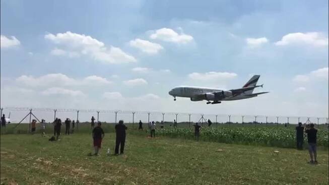 Airbus A380 - přistání v Praze