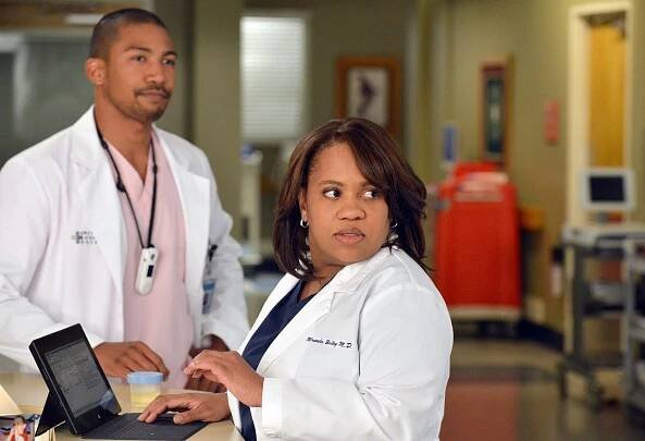 Chirurgové - Chvála zahálky - Z filmu - Charles Michael Davis, Chandra Wilson