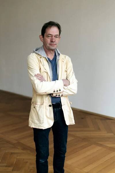 Agentur Danilow › Henning Peker