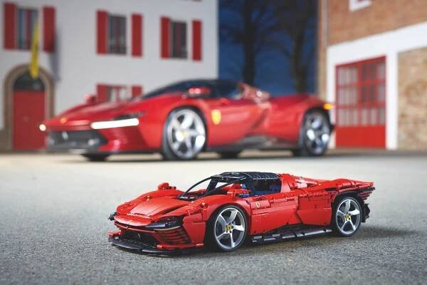 Lego Technic Ferrari Daytona SP3
