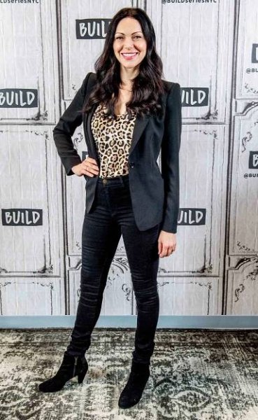 Laura Prepon on 21⁄2-Year-Old Daughter's 'Primal' Reaction to New Baby: She 'Peed on Everything'