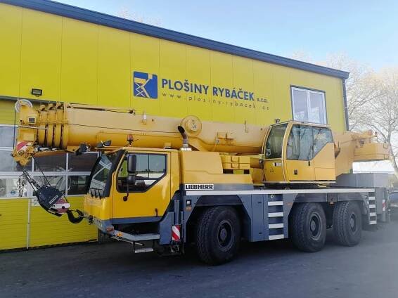 Autojeřáb Liebherr LTM1055 - Plošiny Rybáček