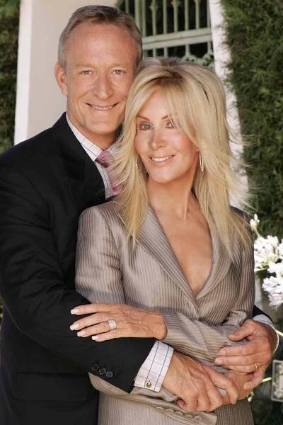 Joan Van Ark and Ted Shackelford, who played Valene Ewing Gibson Waleska and Gary Ewing respectively, are among the original cast members reuniting for a new entertainment special KNOTS LANDING REUNION: TOGETHER AGAIN, at the infamous cul-de-sac to celebrate and reminisce about the days they spent on the long-running series, to be broadcast Friday, Dec. 2 (9:00-11:00 PM, ET/PT) on the CBS Television Network. 