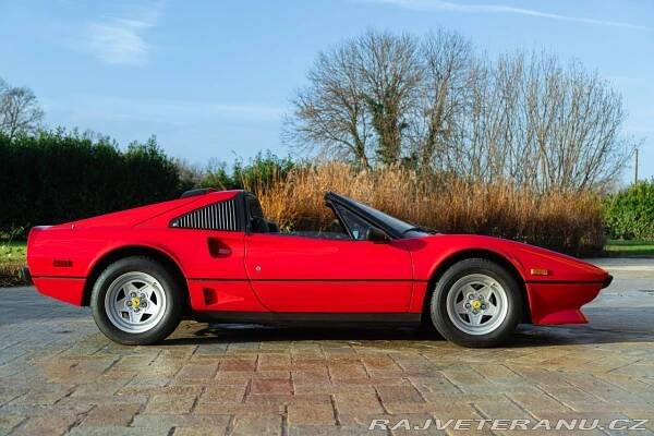 Ferrari 208 GTS TURBO