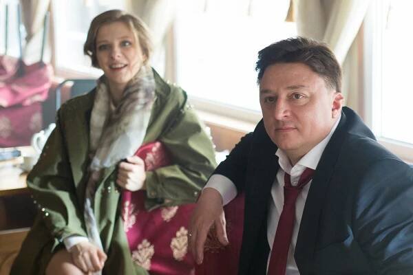 Prokljatyj činovnik - Z natáčení - Liza Arzamasova, Maxim Lagaškin