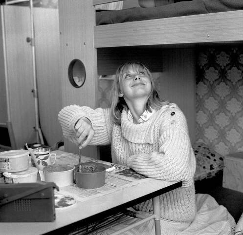 Dva t. č. v zel. hl. dvě veselé nekuř. - Z filmu - Alice Chrtková