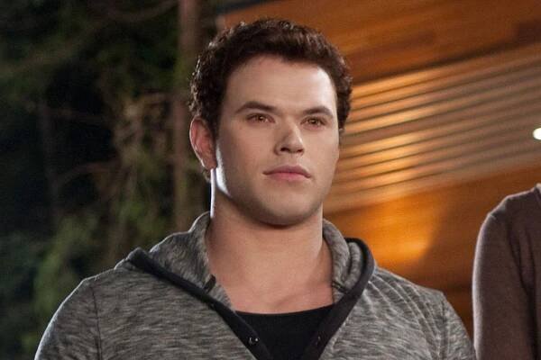 KELLAN LUTZ