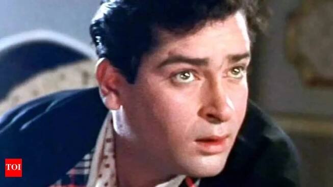 Shammi Kapoor used the web before it came to India; the creator of the Kapoor family website is still online today