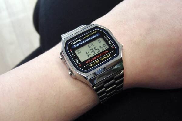 → Casio A168WA-1YES za5dvanáct → DORUČENÍ ZDARMA